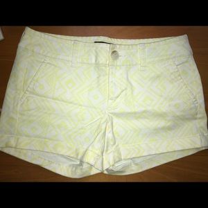 American Eagle Yellow Pattern Khaki Shorts